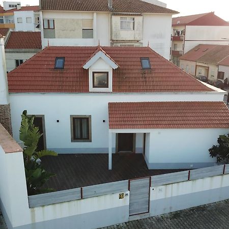 Surfsoul Guesthouse - Bed And Breakfast Peniche Exterior foto
